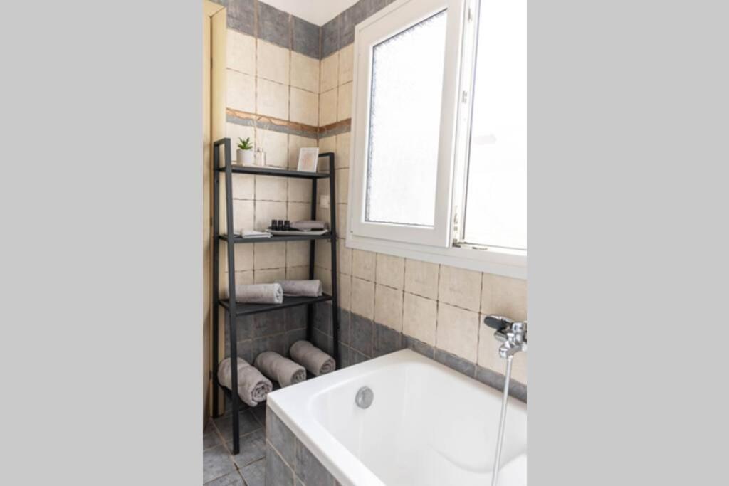 Port View House-Comfy Family Apartment-Panoramic View Nea Peramos  Exterior photo
