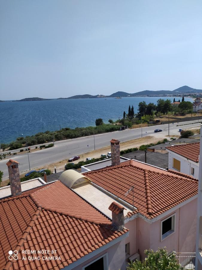 Port View House-Comfy Family Apartment-Panoramic View Nea Peramos  Exterior photo